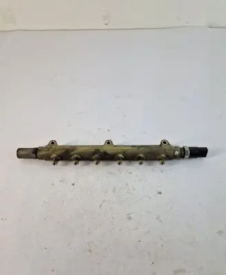 Volvo V70 Fuel main line pipe 0445215010