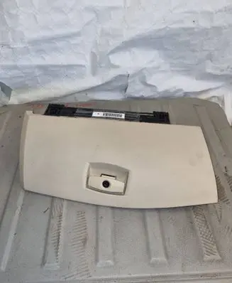 BMW 5 E60 E61 Glove box 314350100