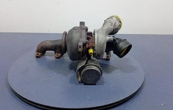 Volkswagen Golf V Turbo system vacuum part 03G253019K