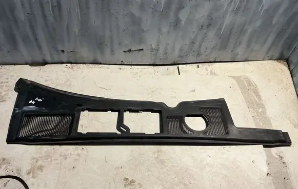 Audi A4 S4 B6 8E 8H Wiper trim 8E1819417B