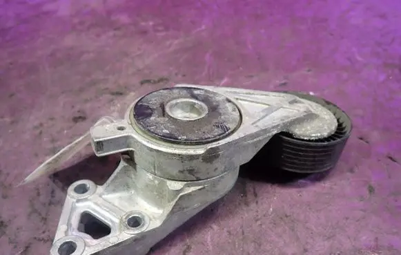Volkswagen Golf IV Timing belt/chain tensioner