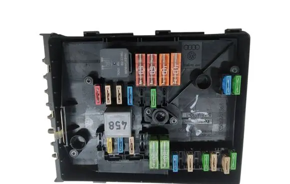 Seat Leon (1P) Fuse box set 1K0937125A