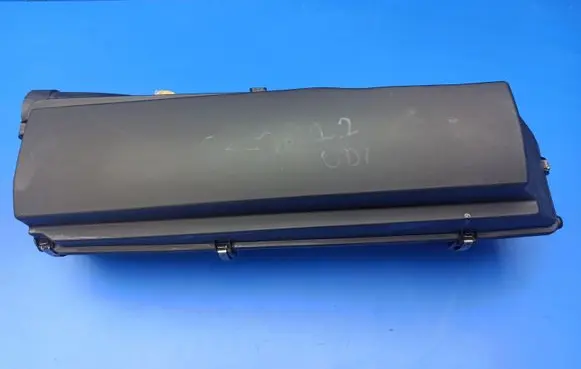 Mercedes-Benz E W211 Air filter box A6460901001