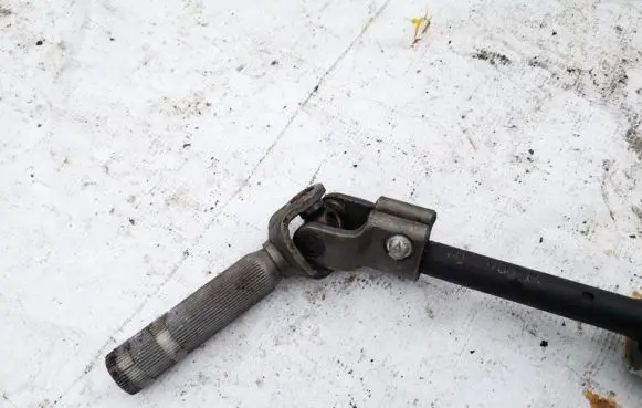Opel Zafira A Steering column universal joint