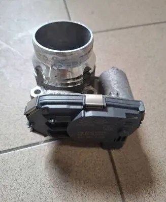 KIA Ceed Throttle body valve 351002U000