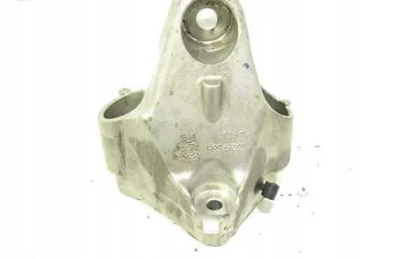 Alfa Romeo Stelvio Engine mounting bracket Array