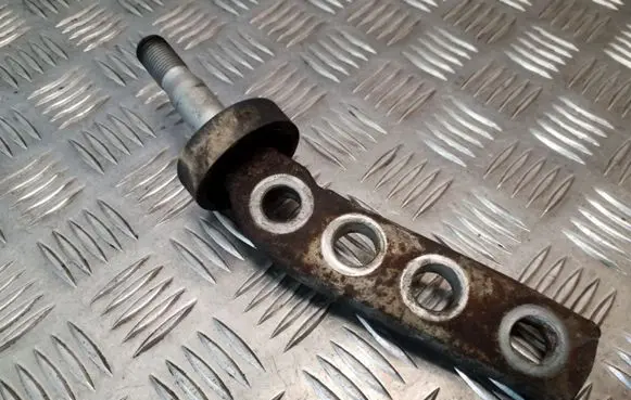 Nissan Almera Tino Other front suspension part 