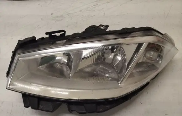 Renault Megane II Headlight/headlamp 8200073222F