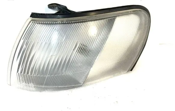 Toyota Corolla E100 Front indicator light 12387