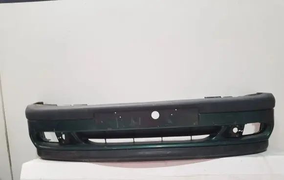 Renault Laguna I Front bumper 7700818801