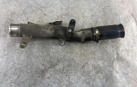 Toyota Corolla Verso AR10 Intercooler hose/pipe