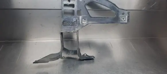 BMW 5 E60 E61 Radiator support slam panel