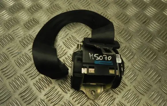 Volvo S90, V90 Front seatbelt 39836042