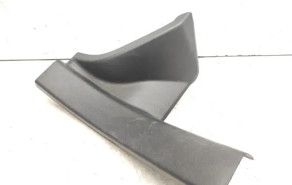 Suzuki Swift III Rear sill trim cover 7617152RR