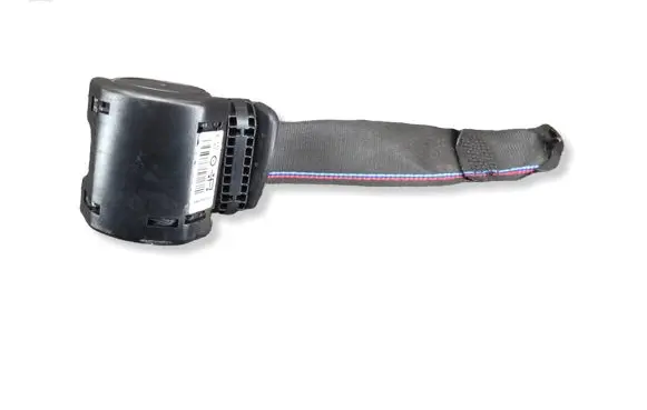 BMW M4 F82 F83 Rear seatbelt 8076357