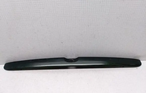 Opel Vectra B Trunk door license plate light bar 90463727