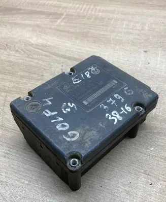 Volkswagen Golf IV ABS Pump 1J0907379G