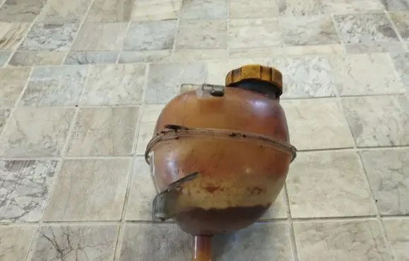 Fiat Croma Coolant expansion tank/reservoir 9202200 099172