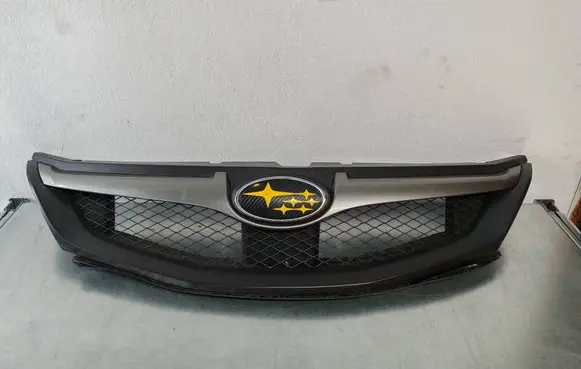 Subaru Impreza III Front grill