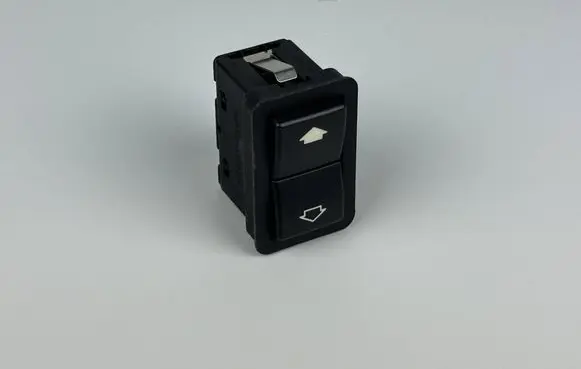 BMW 5 E39 Electric window control switch 8368974