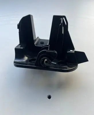 Opel Combo E Rear bumper mounting bracket 9822119080