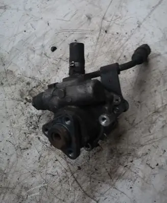 Audi A4 S4 B6 8E 8H Power steering pump