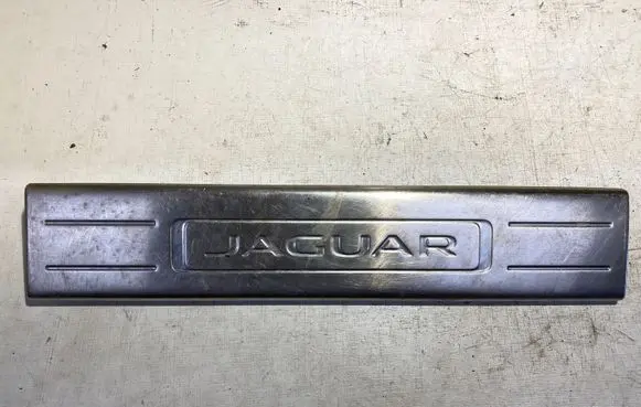 Jaguar XJ X351 Front sill trim cover AW9313200A