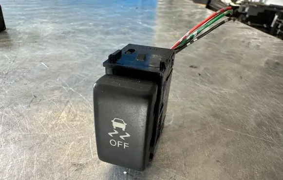 Traction control (ASR) switch