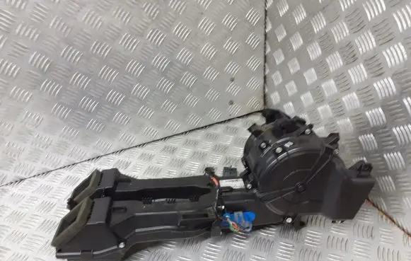 Renault Vel Satis Front door blower motor 8200434758