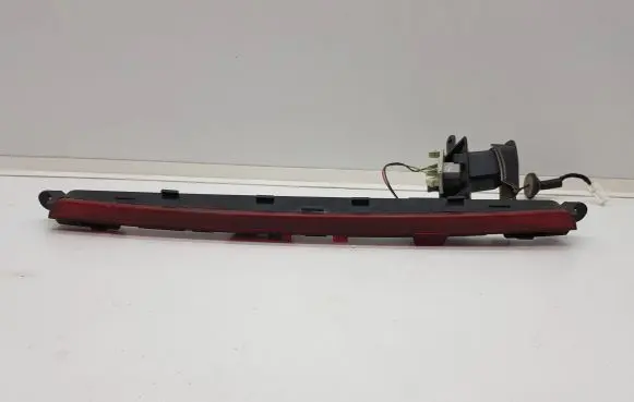 Infiniti Q30 Third/center stoplight 199347