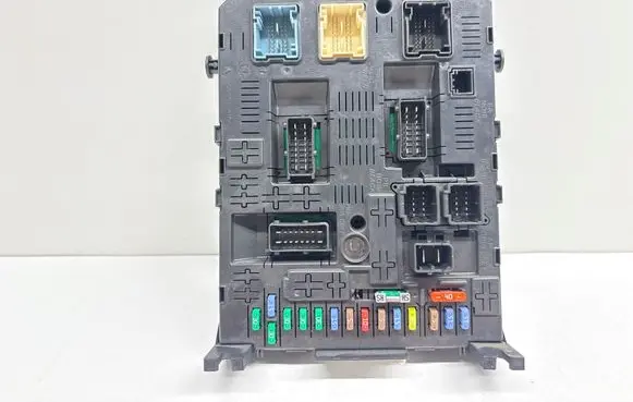 Peugeot 3008 I Comfort/convenience module 966405908002 281201930C 281197595