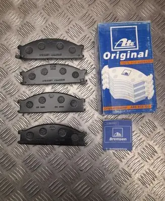 Nissan Terrano Brake pads (rear) 13046059572