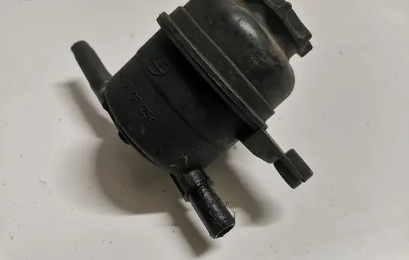 Jaguar X-Type Power steering fluid tank/reservoir