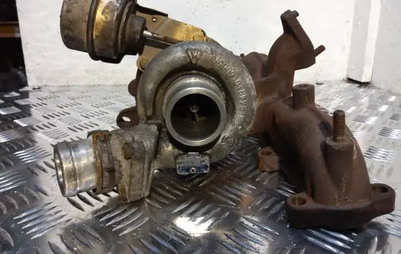 Skoda Fabia Mk1 (6Y) Turbo 038253016B KB09001CJ5021808