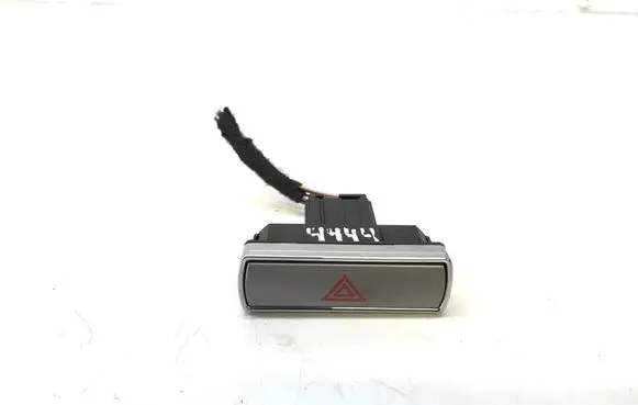 Ford Mondeo MK IV Hazard light switch 6M2T13A350AB K4444