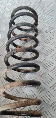 Nissan Terrano Rear coil spring
