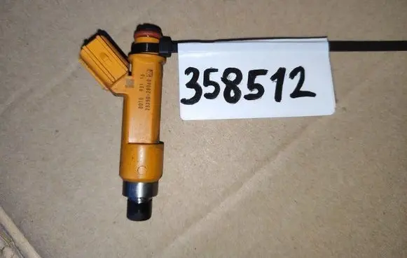 Lexus HS Fuel injector 2325028060