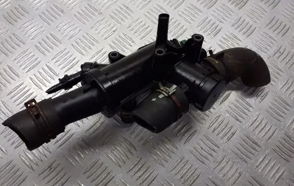 Citroen C5 Thermostat/thermostat housing 9656182980