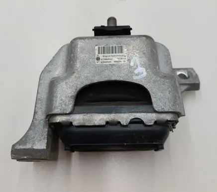 Mini Cooper Countryman R60 Engine mount bracket G2005000