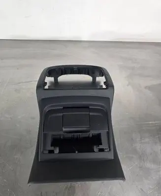 Audi A5 Rear air vent grill 8K0864376 0000249521