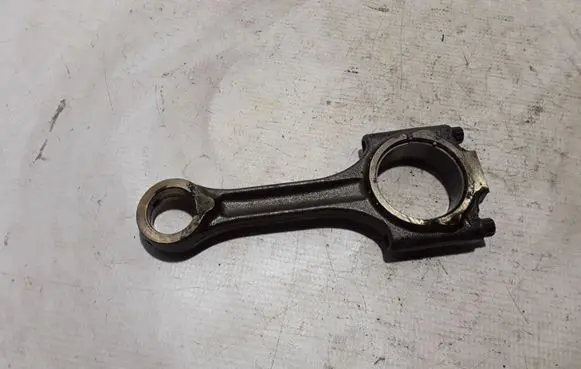 Volvo XC70 Connecting rod/conrod 8631505
