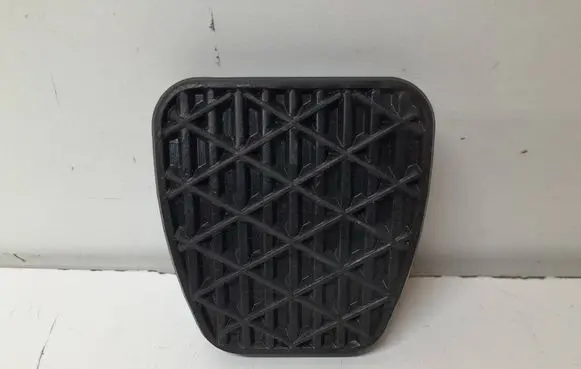 Mercedes-Benz Sprinter W901 W902 W903 W904 Clutch pedal A2012910282 2012910282