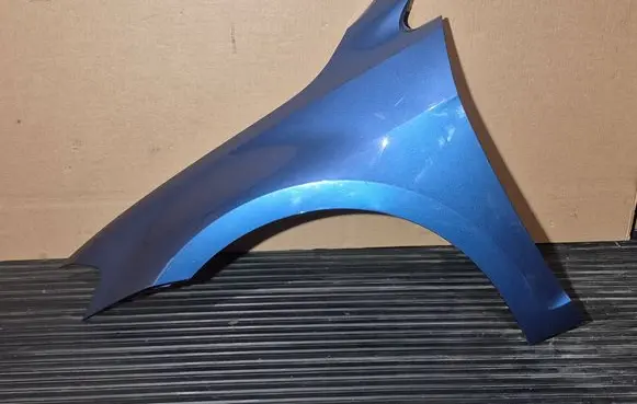 Volkswagen Golf VII Fender