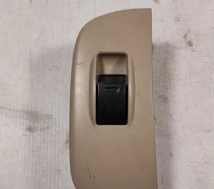 Toyota Corolla E110 Electric window control switch 7423112901