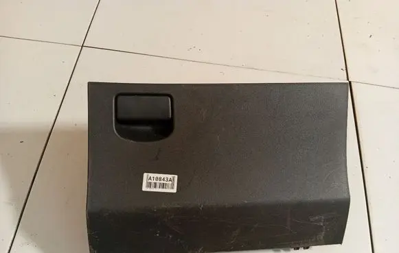 Toyota Yaris Glove box 555500D060 55550-0D060