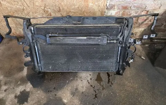 Audi A8 S8 D2 4D Radiator support slam panel 