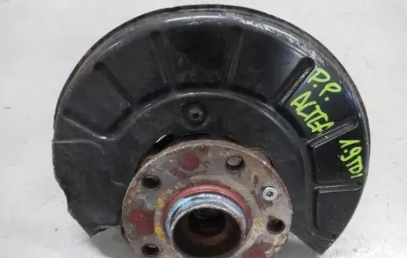 Seat Altea XL Rear wheel hub