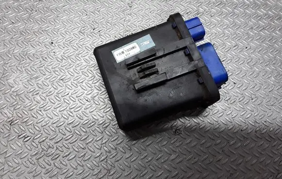 Coolant fan relay