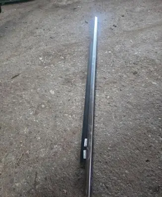 Audi Q5 SQ5 8R Front door trim (molding) 8R0853283F