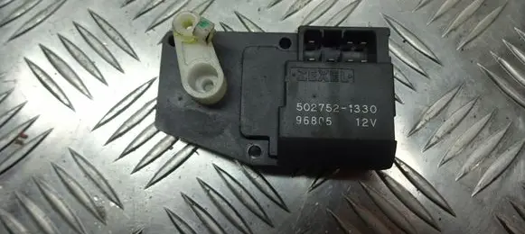 Mitsubishi Pajero Pinin A/C air flow flap actuator/motor 502752-1330